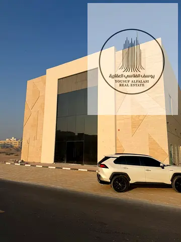 معرض تجاري جاهز فورا, G+M,كهرباء 250 KW,مساحة تناسب جميع الانشطة,حركة عملاء قوية