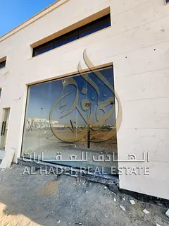 320 sq ft commercial space for rent in Al Sajaa Industrial Area - Main Street - Indoor Bathroom - Sp