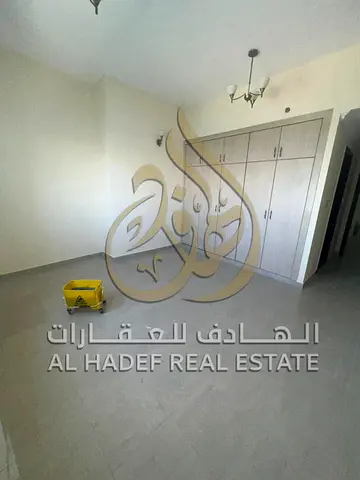 متاح للإيجار – المجاز 3 | إطلالة بحرية مباشرة صيانة مجانية طوال فترة الإيجار باركنج مجاني بلكونة بإطلالة بحرية مساحة ممتازة وتصميم عملي فرصة سكن مميزة