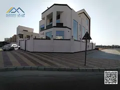 For luxury, a corner address on two streets opposite the roundabout, including a lift and central ai