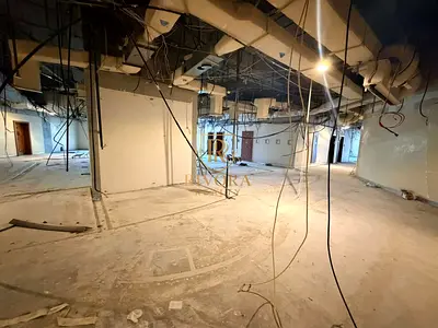 SPACE FOR RESTAURANT / CLINIC / OFFICE