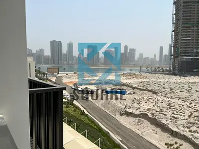 studio / Balcony / brand new