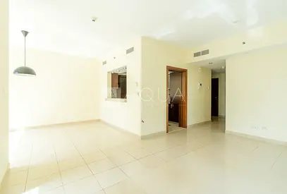 Large Size | Low Floor | Well Priced