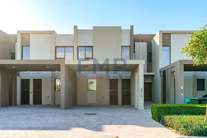 Spacious 3BR+M | Townhouse | La Violeta
