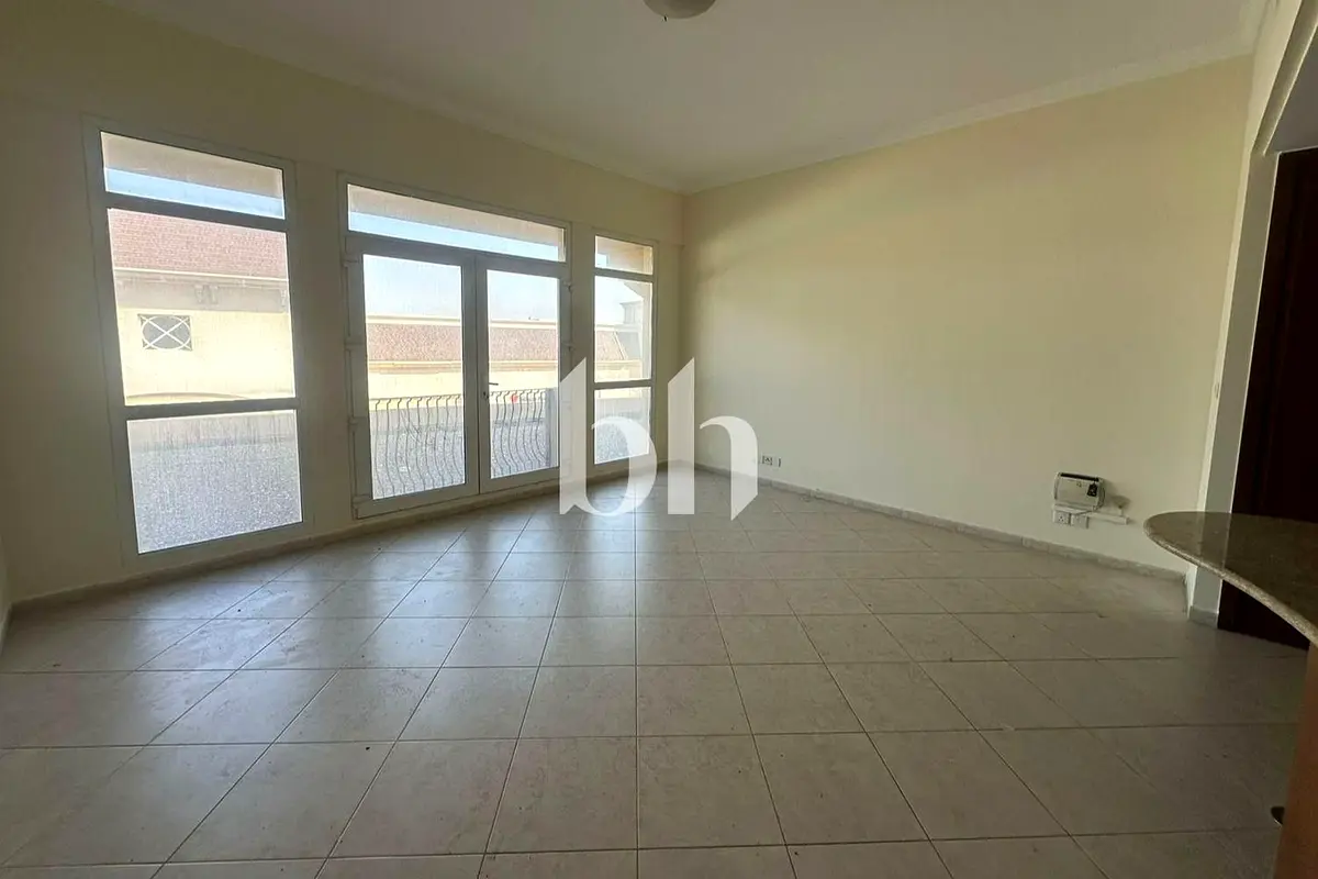 Stylish Studio| Spacious| Appliances |Tenanted