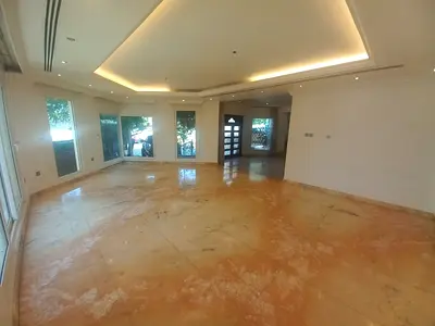5BR VILLA | MAJLIS | 2 HALLS | COVERED PARKING