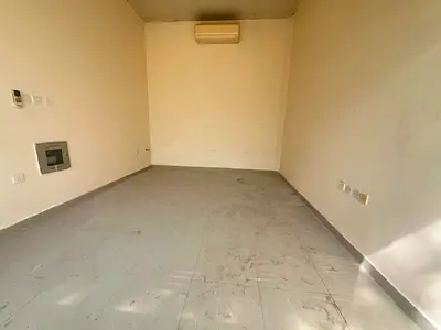Ready to Move Near to thumbay hospital Rent 20k