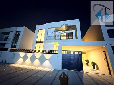 فيلا 4 غرف للبيع بسعر مميز جدا