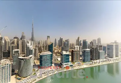 Multiple units / Burj Khalifa view / 11 series
