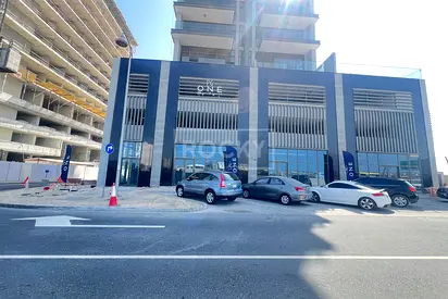 Near to Metro l Brand New l Shell and Core