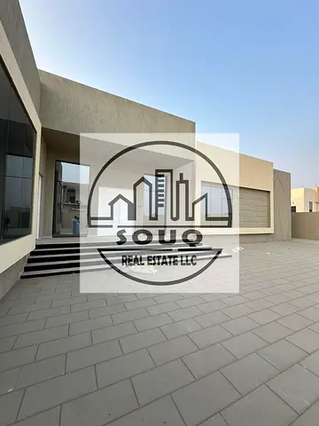 Spacious 5 BR Villa for Sale in Seih Al Ghubb