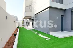 Maid and Study Room | Vacant | Huge Layout