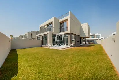 Spacious Layout | Modern | Next to amenities