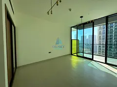 Luxury Living | Spacious | Ready to Move | 12 Cheques