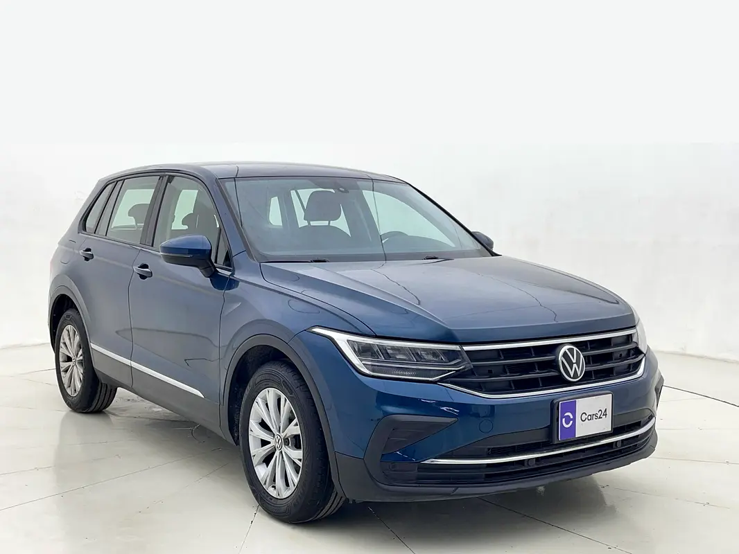 Volkswagen Tiguan 2023 — photo 1 of 13