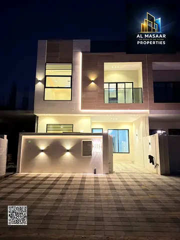 شامل رسوم التسجيل بسعر مغرى جدا على الشارع الرئيسي جاهزة للسكن في أرقى مناطق عجمان تملك حر للبيع: فيلا فاخرة من طابقين ف عجمان