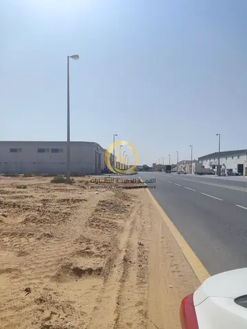 للبيع ارض في امارة الشارقة منطقة تلال تملك حر لجميع الجنسيات مساحة الارض 4.451.95