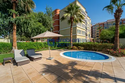 Exclusive 2BR | Large Layout | Walk to Metro