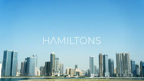 Beachfront Unit | Stunning Sea Views | Vacant | Resale