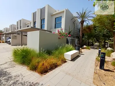 وحدة زاوية تاون هاوس فيلا متاحة في زاهية ليلك