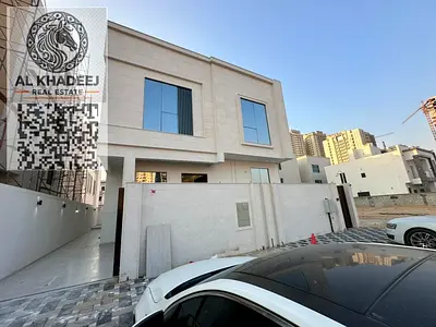 فيلا راقيه لعشاق الهدوء مساحه كبيره بمنطقه العامره بجوار جميع الخدمات والطرق الرئيسيه تتكون من 6 غرف ماستر