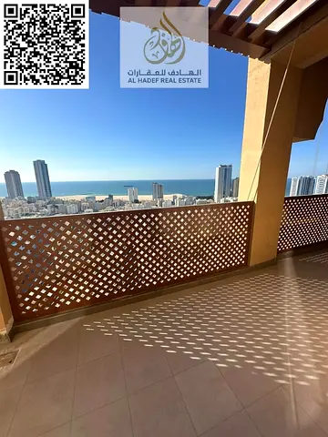تلت غرف وصاله مساحه كبيره جدا مع غرفتين خادمه وخزائن وباركن مجانى وشهر مجانى 3 بلكونه
