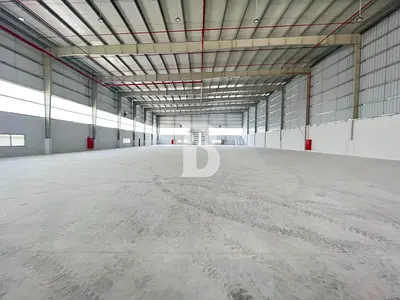 Only 55 psft 800 KW 55000 sqft Warehouse in DIC