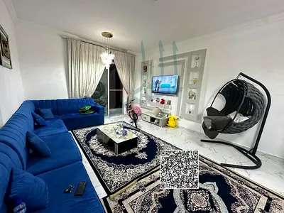 فرصة إعادة بيع – برج الواحة | شقة في طابق مرتفع  للبيع شقة واسعة ومميزة مكونة من غرفتين وصالة في برج الواحة، مع تشطيبات عصرية وخطة سداد ميسّرة.  تفاصي