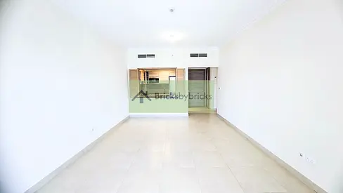 Top Floor | Clear View | Prime Location