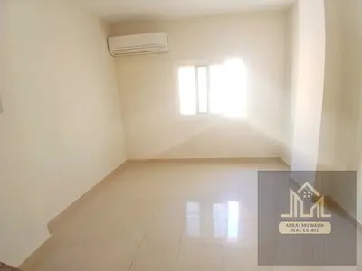 Ready to move apartment available prime location near safari Mall