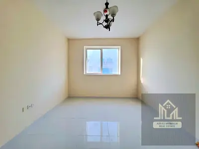 12 CHECK PAYMENT // READY TO MOVE // WITH PARKING // BULD WARDROBE // CLOSE TO NEW MUWALIEHA PARK