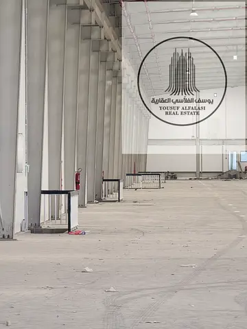 For rent in Al Sajaa a warehouse of 349,790 thousand square feet, 3 phase electricity 750 kilowatts