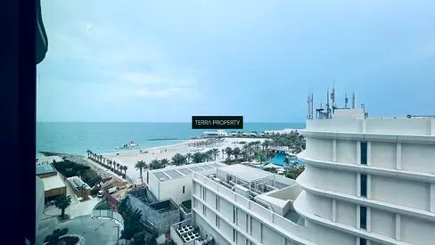 - Elegant 2BR Apartment Bay Residences Northbay