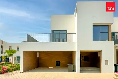 Bliss 4BR Corner Villa | Near Pool & Parks