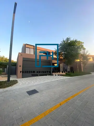 🏡 FOR SALE – LUXURIOUS 5BR STANDALONE VILLA