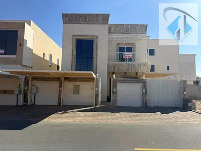 Villa for sale in Ajman at a bargain price, including water, electricity, and air conditioning. Directly on Mohammed Bin Zayed Road. Freehold ownershi