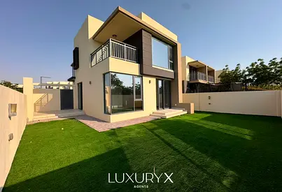 Large Plot | Vacant soon | Unfurnished | 2E