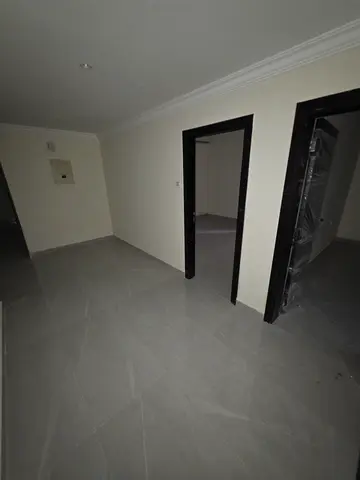 BRAND NEW 1BHK SPLIT AC CENTRAL GAS WITH BALCONY &JUST IN 30K*MAHA
