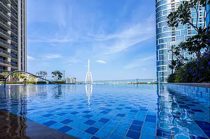 Special Offer: Sea View 2 Bedroom in 5242 Towers, Dubai Marina