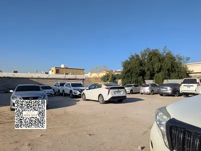 "فرصة العمر في قلب الشارقة.. أرض بمساحة 10 آلاف قدم بسعر لقطة!"