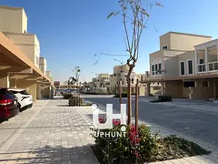 NEAR TO LAGOONS | SEMI CLOSE KITCHEN | SEMI FURNISHED | MODREN STYLE | BELOW THE MARKET | MULTIPLE O