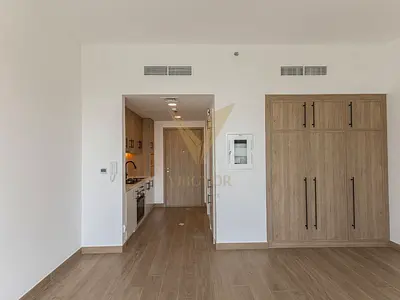 Spacious Studio | Prime Location | Liva