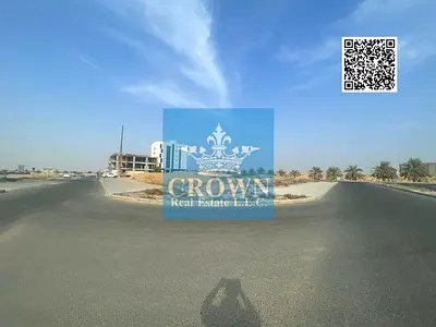 أرض سكنية تجارية زاوية (أرضي + 5) ملكية حرة في مدينة جلوبال العالية عجمان