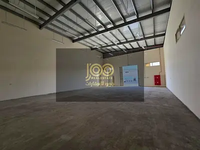 لايجار مستودع في ام الثعوب مستودع  مستودع في الخلف  90 الف الكهرباء 25 مساحة 2800