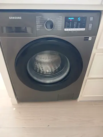 Samsung brand 8kg machine like new condition