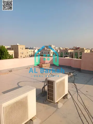 فيلا فسيحة للإيجار السنوي في المويهات – مساحة كبيرة وسعر مميز