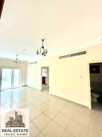 LAWISH APPARTMENT | Fixed Wardrobes | Fully Centralized | Balcony | in front of family Park |