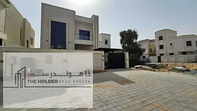 Villa in Zahya 5bedroom with maidroom