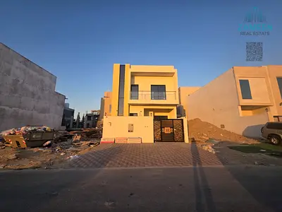 Townhous in helio2 5 master rooms majles and living room included registration can be negotiable prixe 1.3