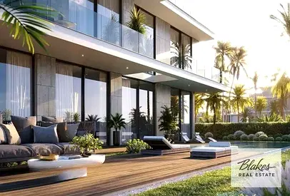 Luxury 6BR | Expansive Plot | Prime Investment
